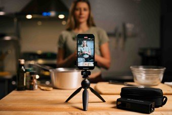 profile-wireless-with-phone
